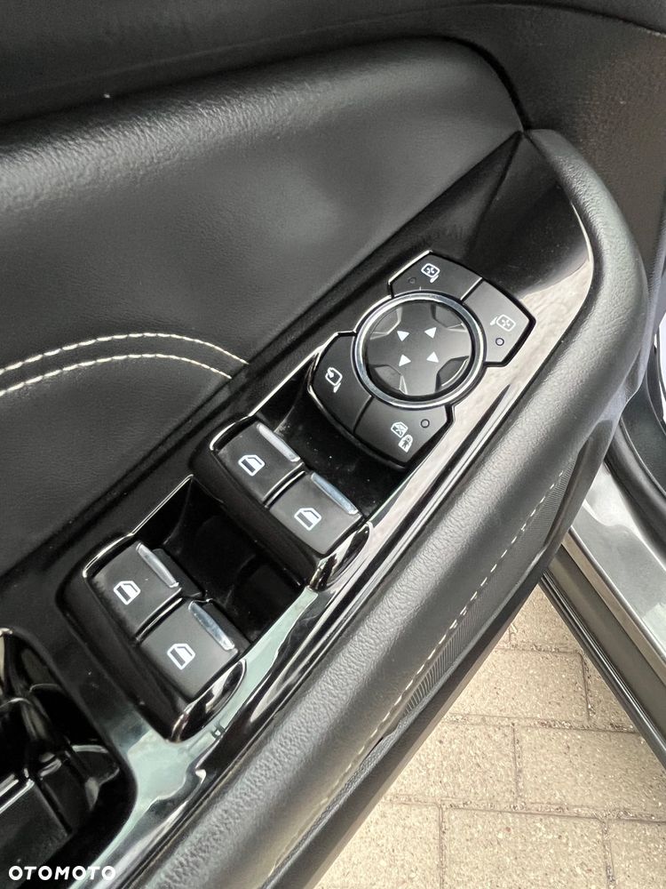 Ford Galaxy 2.0 EcoBlue S&S TITANIUM - 28