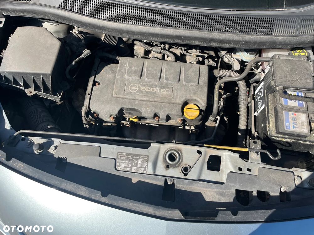 Opel Meriva 1.4 Essentia - 23