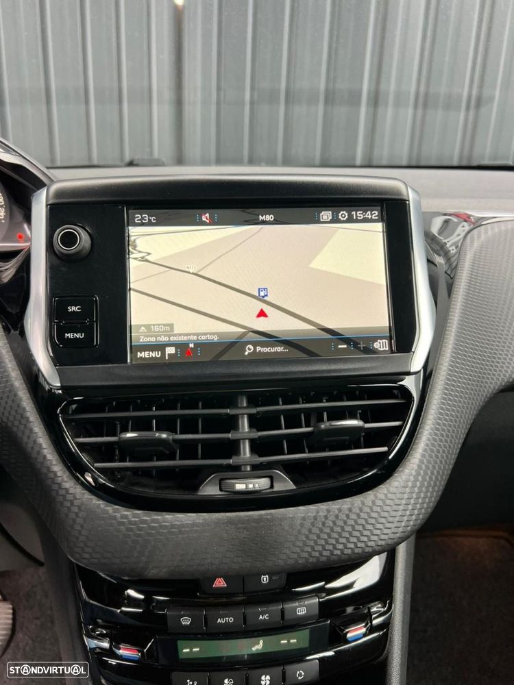 Peugeot 208 1.2 PureTech Allure Pack - 13