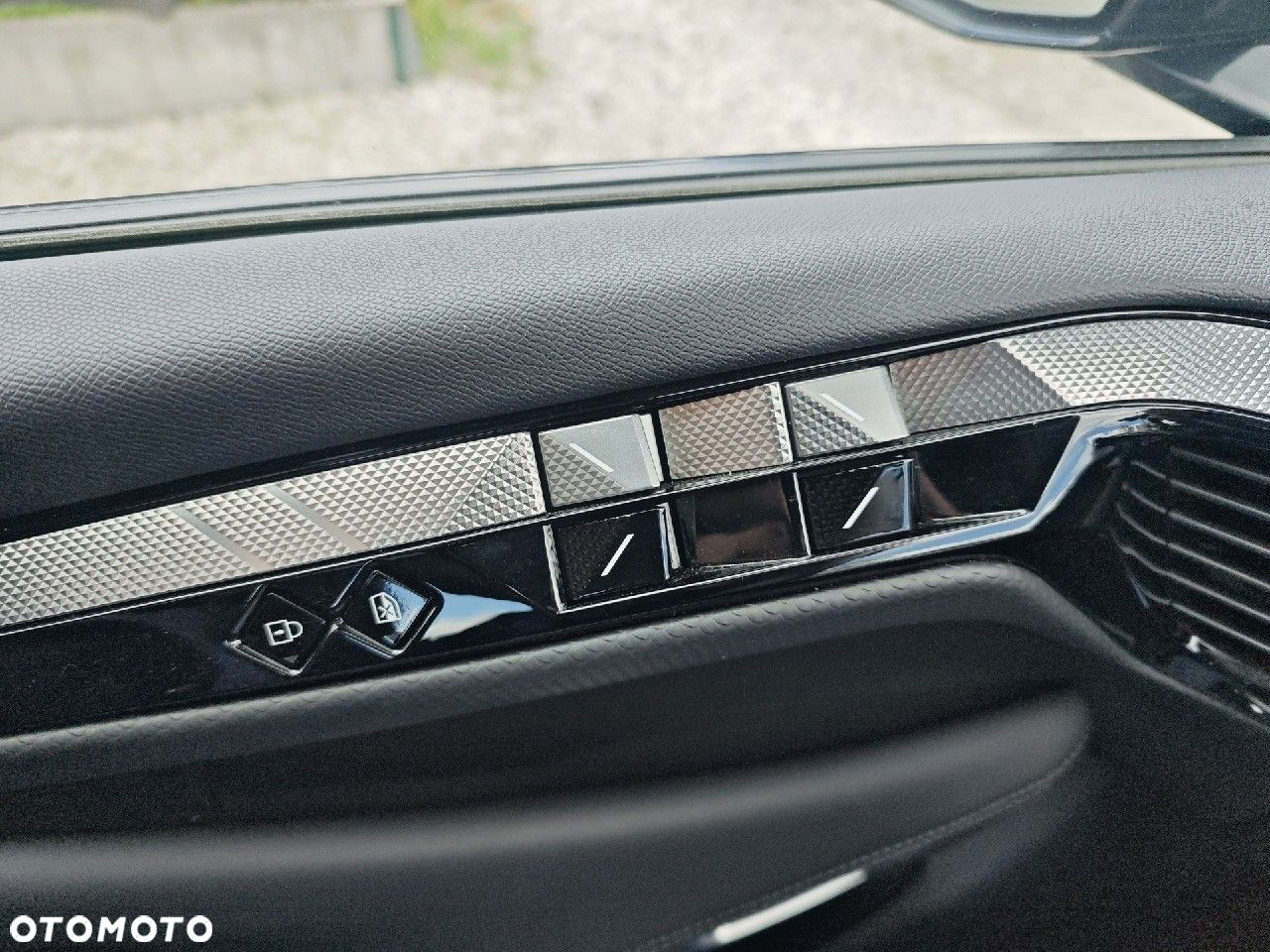 DS Automobiles DS 4 - 18