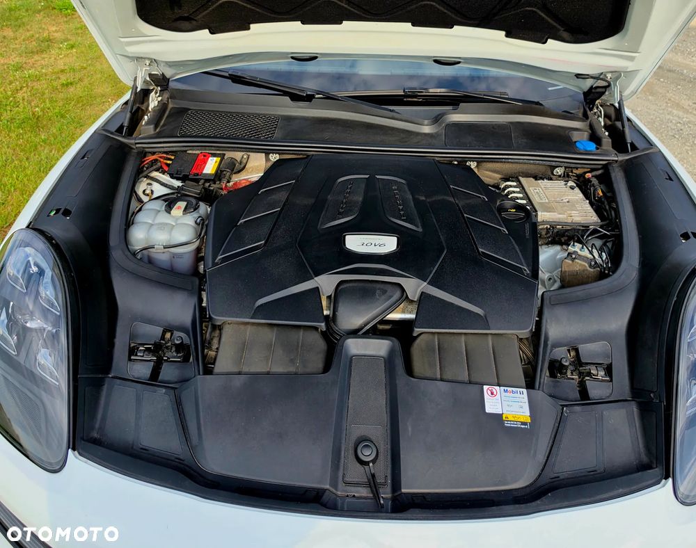 Porsche Cayenne - 36