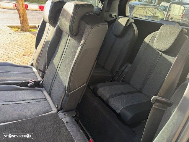 Peugeot 5008 1.5 BlueHDi Allure Pack EAT8 - 9