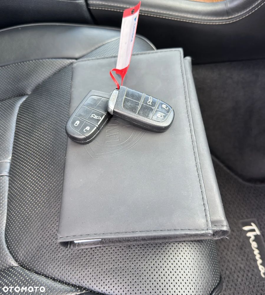 Lancia Thema 3.6 Executive AWD - 37