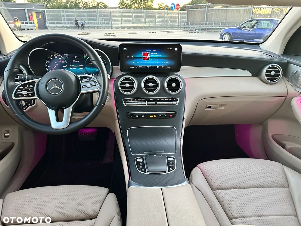 Mercedes-Benz GLC 300 4Matic 9G-TRONIC Edition Avantgarde - 7