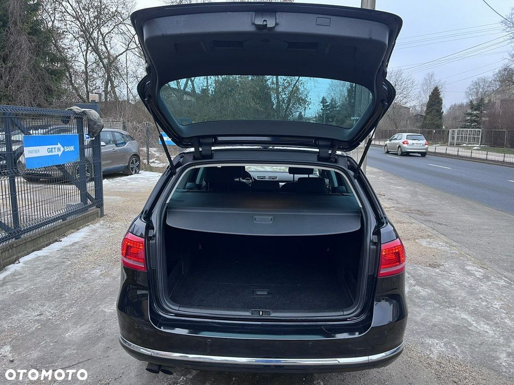 Volkswagen Passat - 23