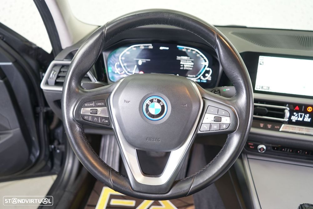 BMW 330 e Aut. Sport Line - 20