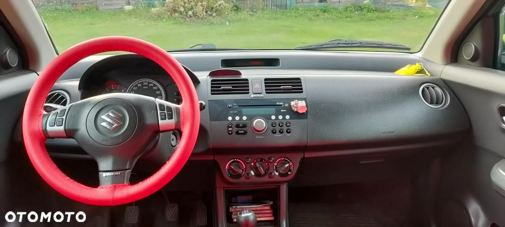 Suzuki Swift - 5