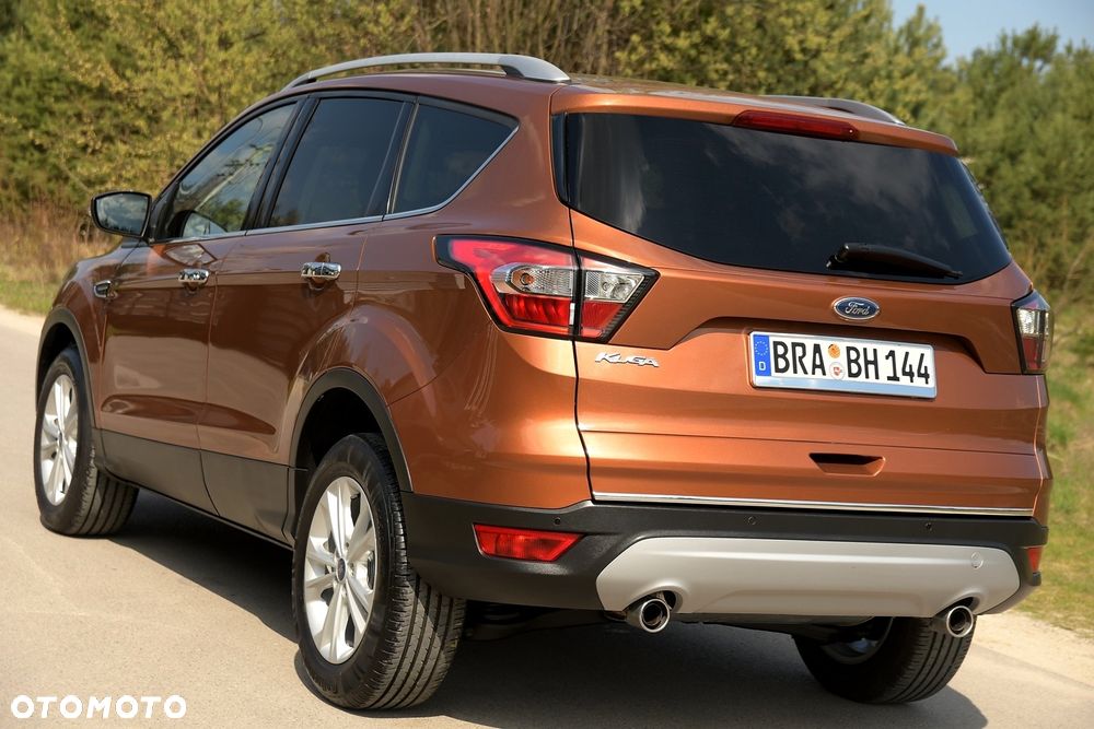 Ford Kuga 2.0 TDCi 2x4 Titanium - 28