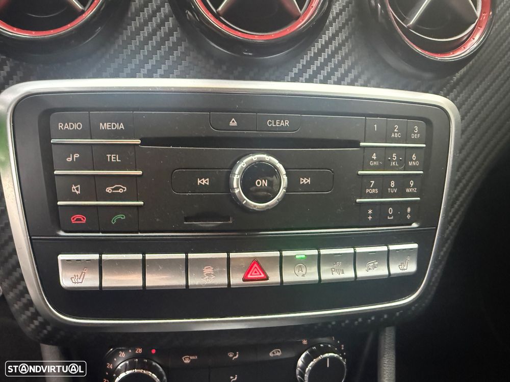 Mercedes-Benz A 45 AMG 4Matic Speedshift 7G-DCT - 18