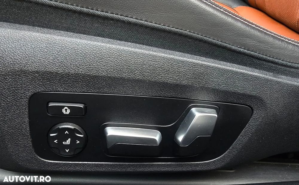 BMW Seria 8 - 23