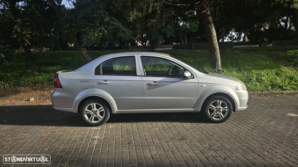 Chevrolet Aveo 1.2 LS - 2