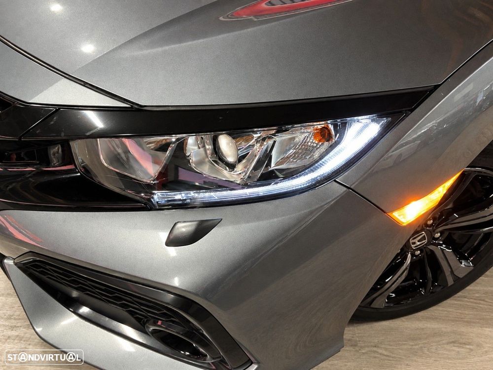 Honda Civic 1.0 i-VTEC Executive CVT - 23