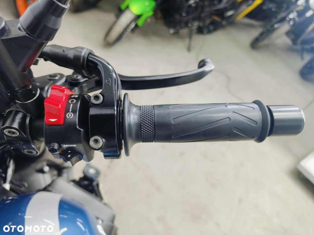 Yamaha XSR - 15