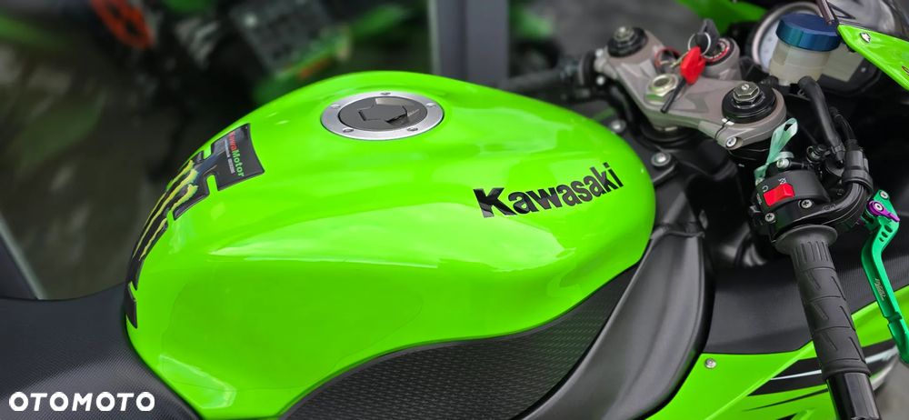 Kawasaki ZX - 11