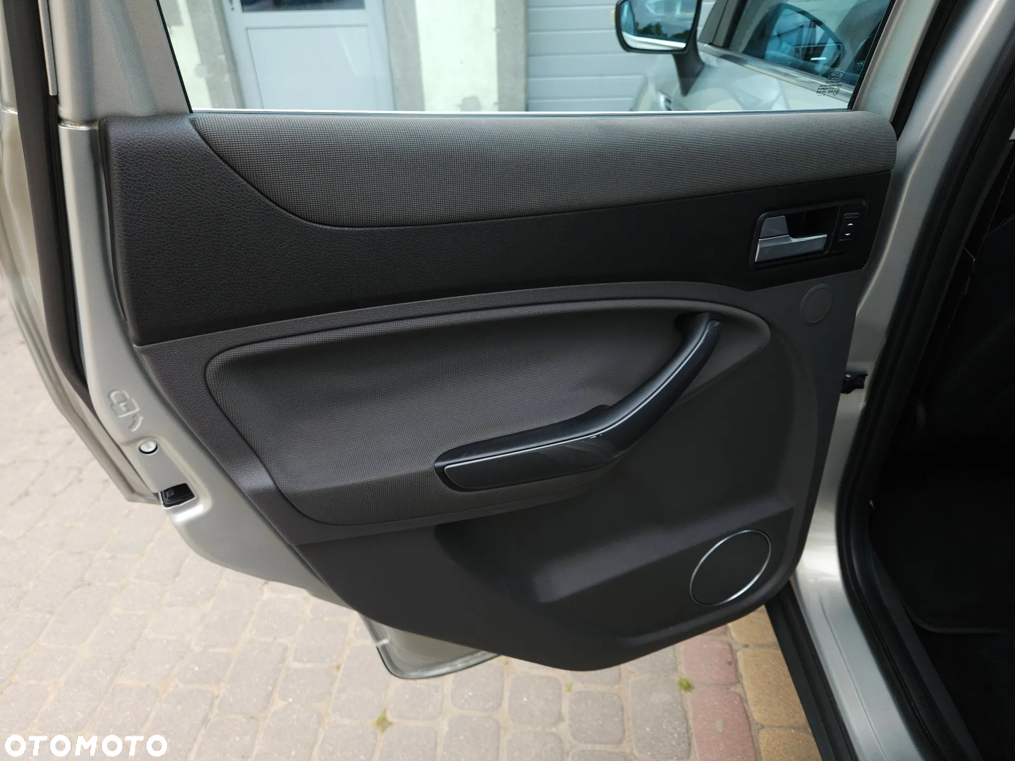 Ford Kuga 2.0 TDCi 4x4 Titanium - 34