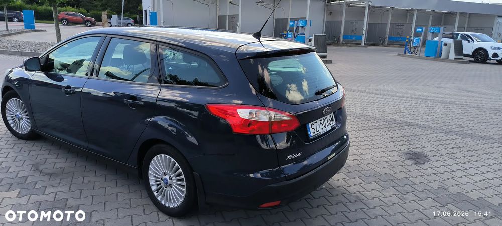 Ford Focus 1.6 Trend - 10
