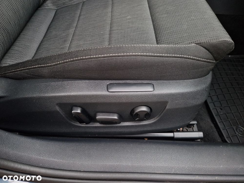 Skoda Superb 2.0 TDI DSG Style - 27