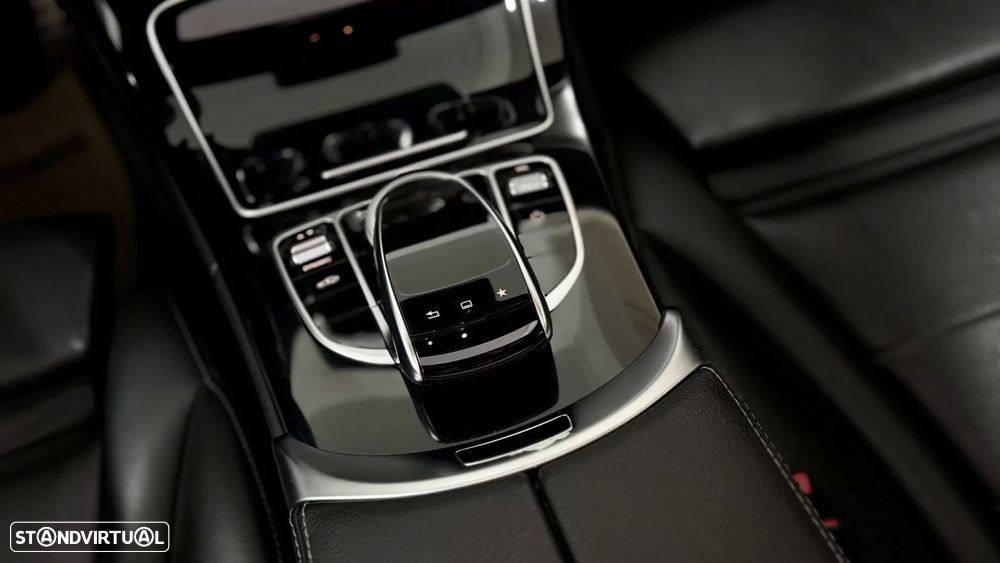 Mercedes-Benz C 300 h AMG Line - 36