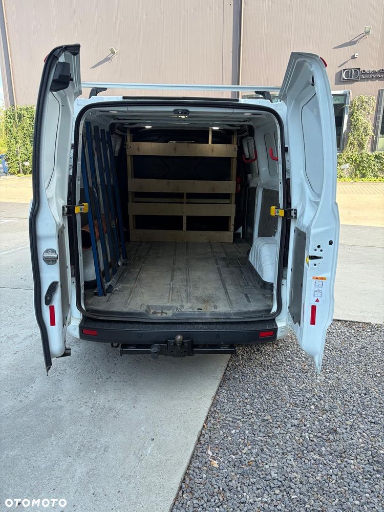 Ford Transit Custom 320 L2H1 Ambiente (bryg.) - 24