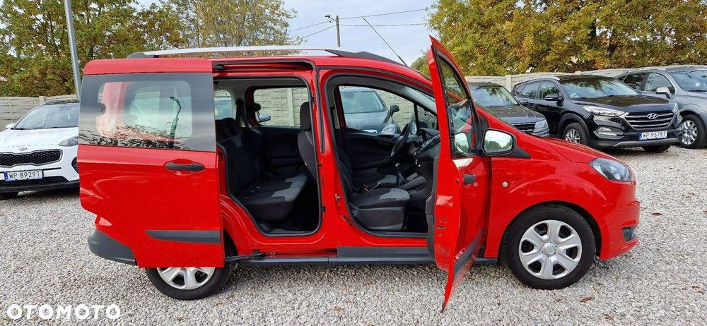 Ford Tourneo Courier - 15