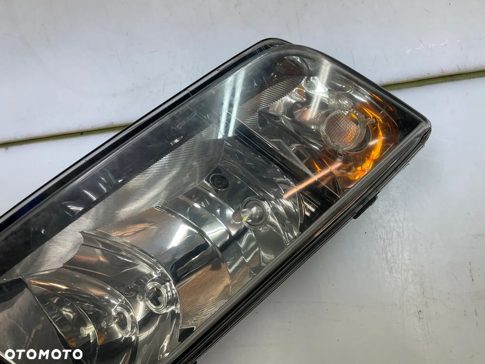 lampa prawy przód Skoda Fabia I LIFT - 5