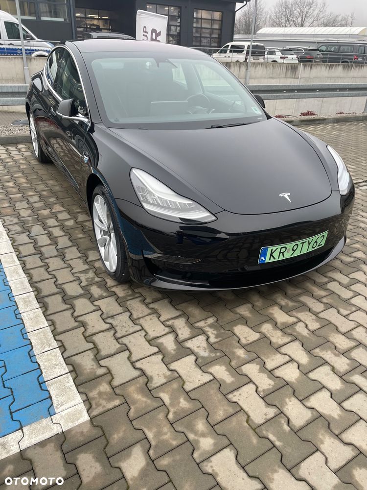 Tesla Model 3 - 7