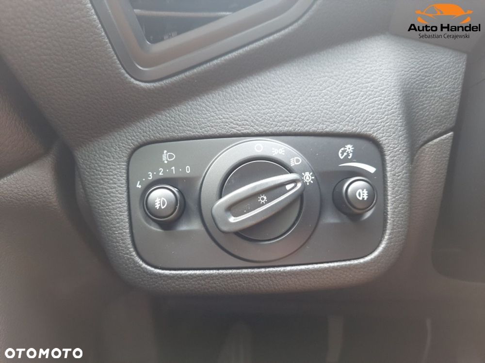 Ford Kuga 1.5 EcoBoost 2x4 Titanium - 17