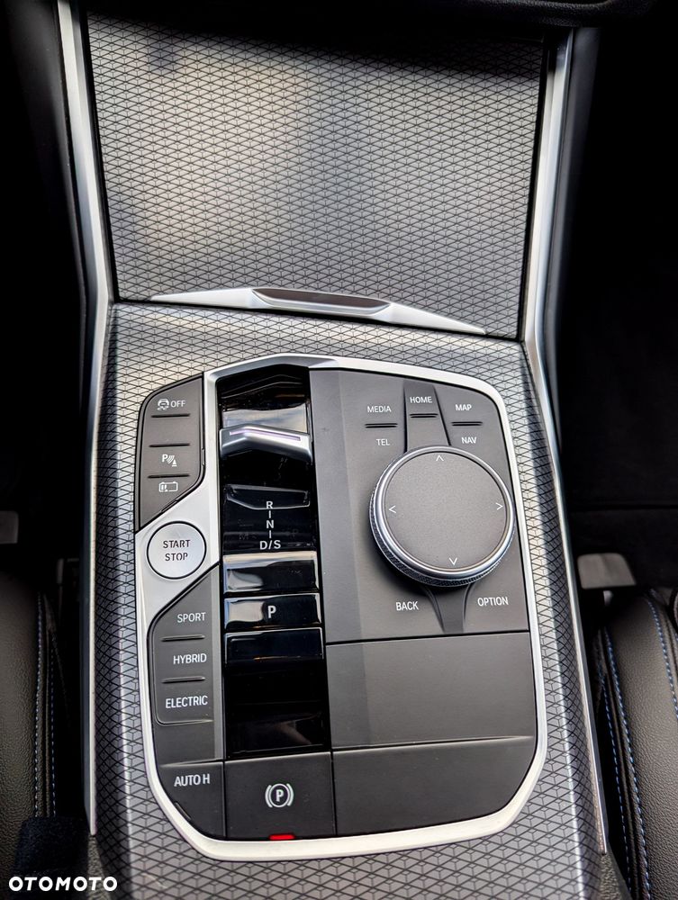 BMW Seria 3 330e PHEV M Sport sport - 13