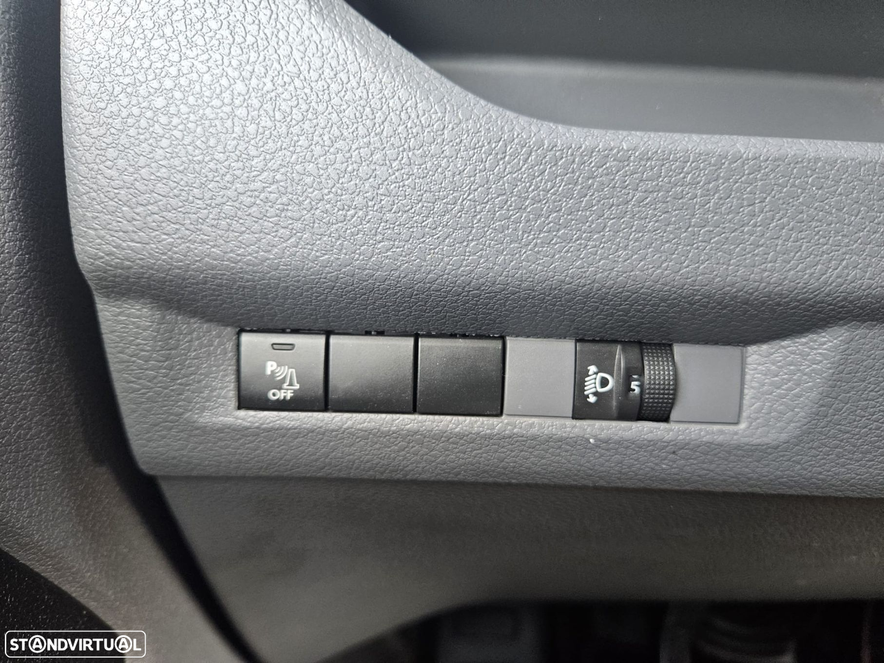 Opel Vivaro 1.5 CDTi L2H1 Essentia - 27