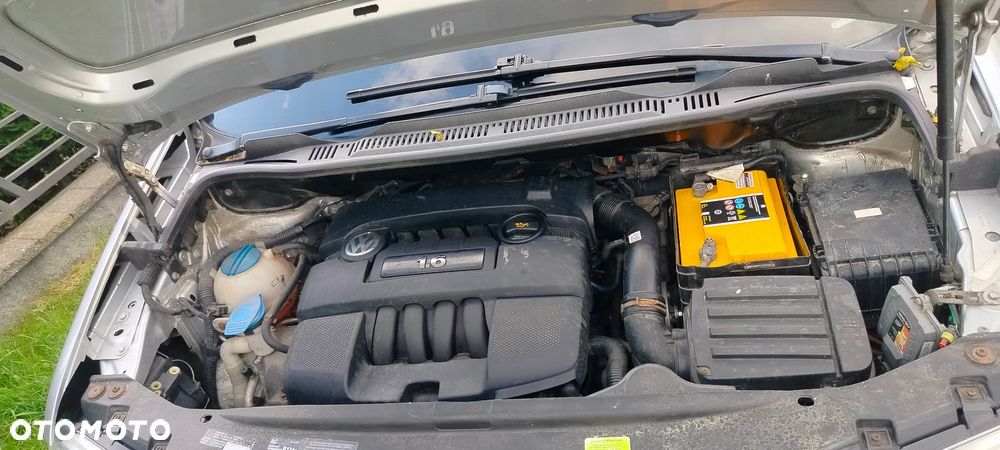 Volkswagen Touran 1.6 Basis - 7