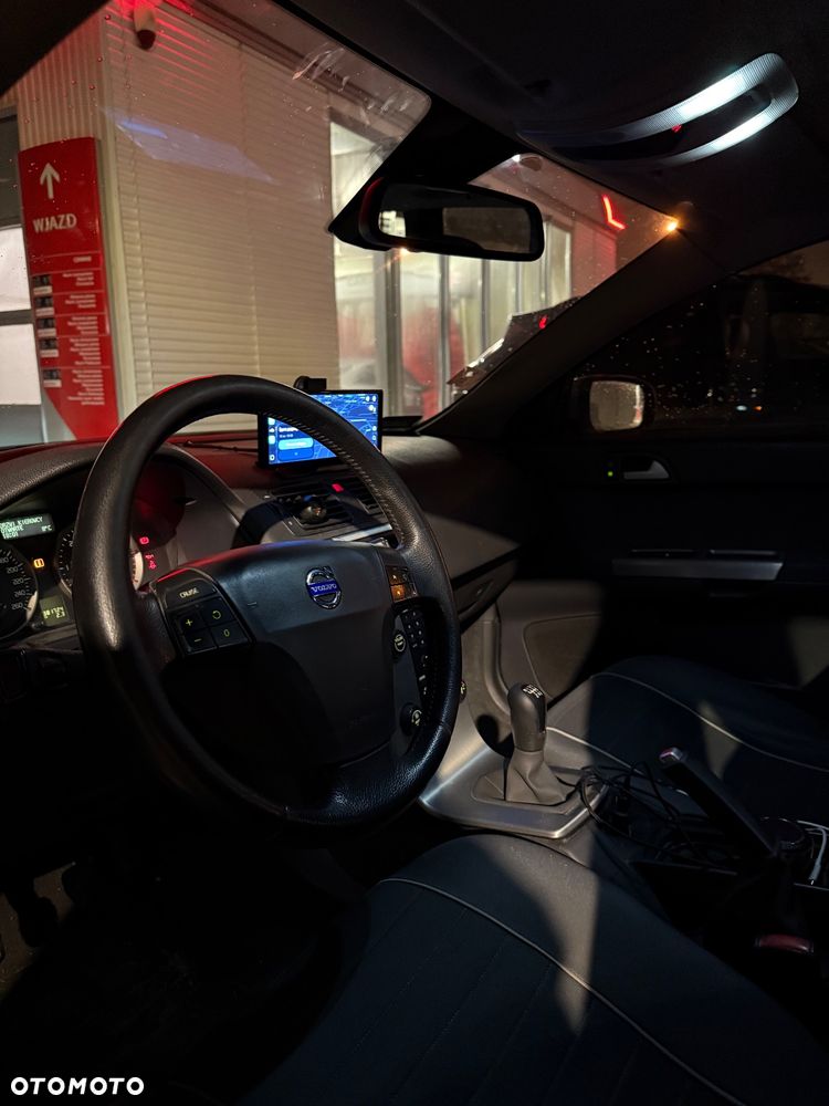 Volvo V50 2.0D Momentum - 13