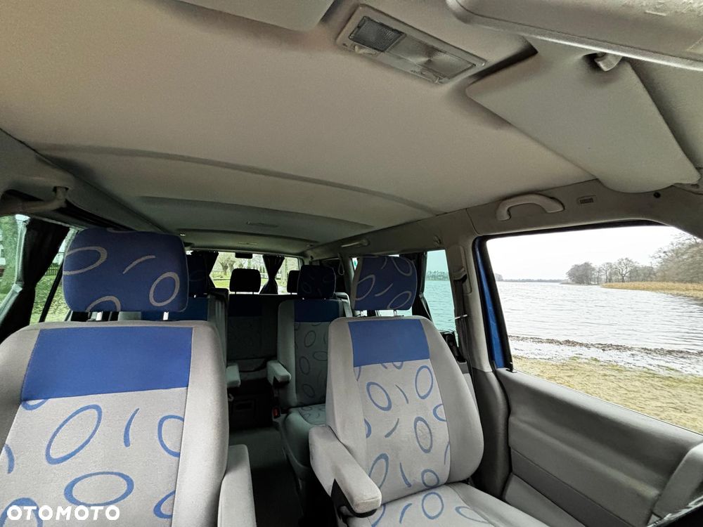 Volkswagen Multivan - 18