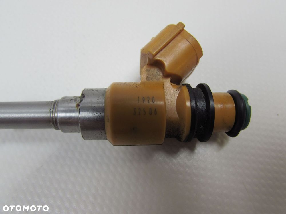 SUBARU BRZ GT86 FRS 2.0 BOXER WTRYSKIWACZ PALIWA 192032506 - 13