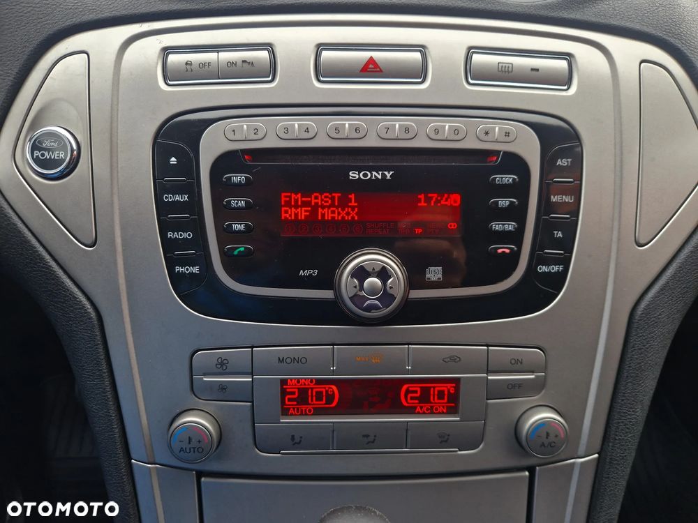 Ford Mondeo 2.0 TDCi Titanium - 30