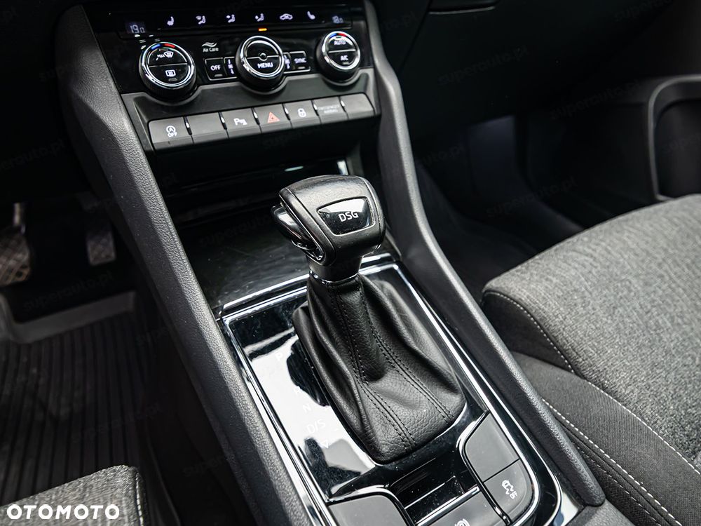 Skoda Karoq 1.5 TSI ACT 4x2 Style DSG - 20