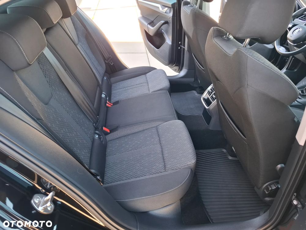Skoda Octavia 1.5 TSI ACT Style - 25