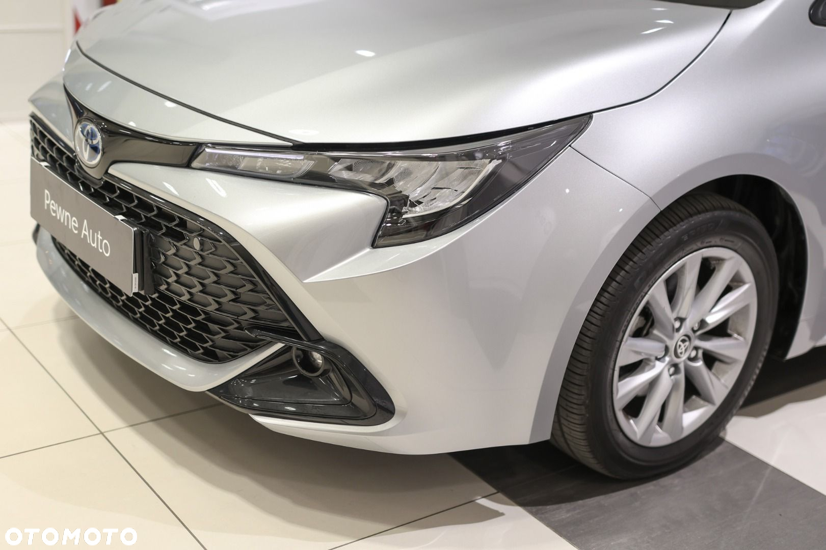 Toyota Corolla - 30