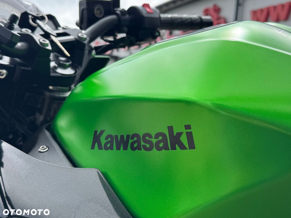 Kawasaki Z - 12