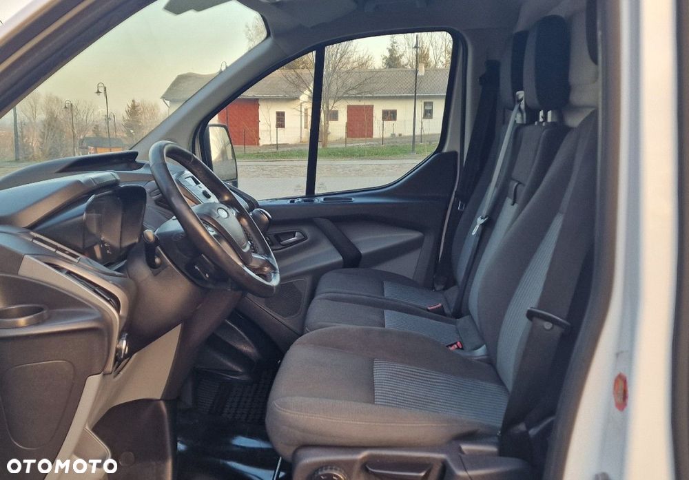 Ford Transit Custom - 8