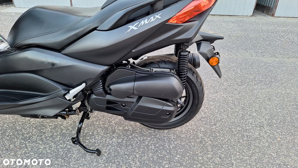 Yamaha X-max - 8
