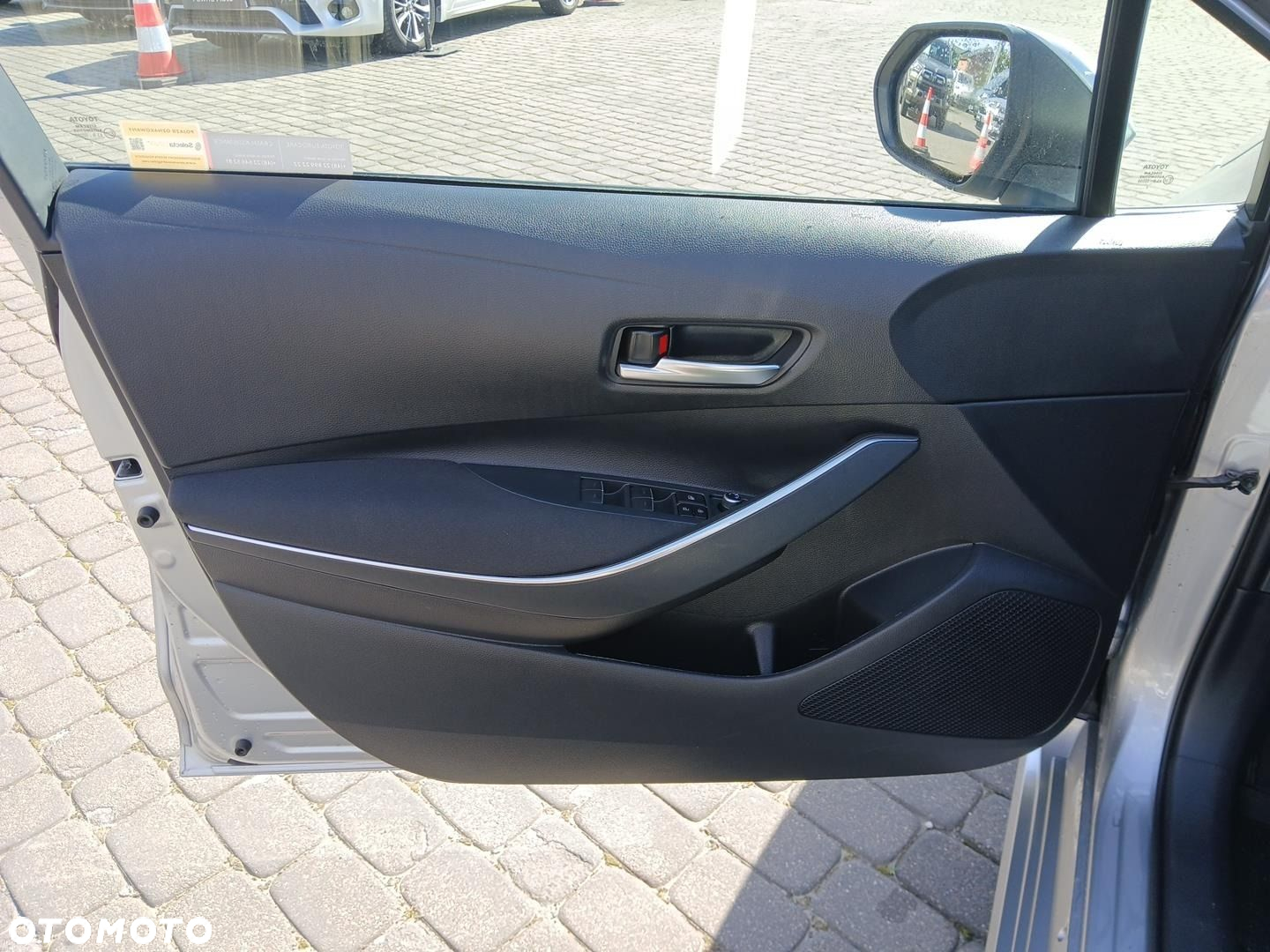 Toyota Corolla - 32