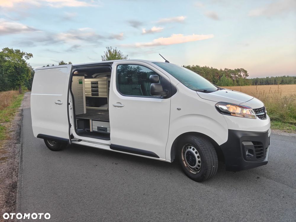 Opel Vivaro - 1