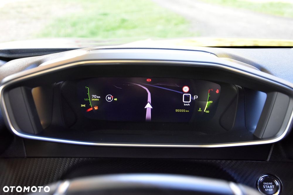 Peugeot 2008 PureTech 130 EAT8 GT - 37