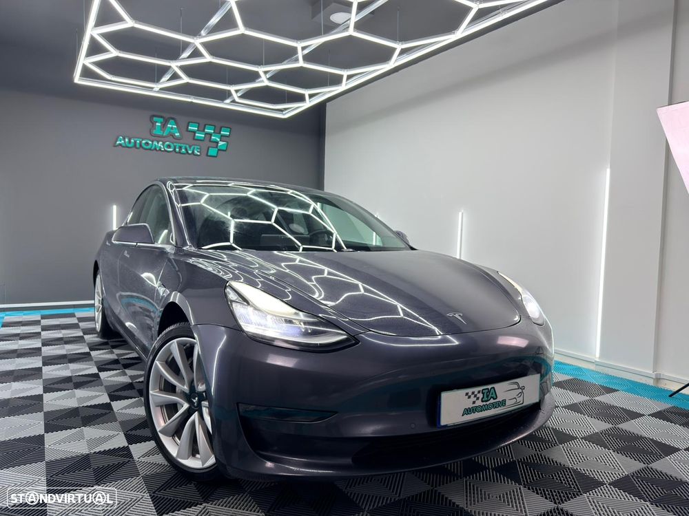 Tesla Model 3 Long-Range Dual Motor AWD - 4