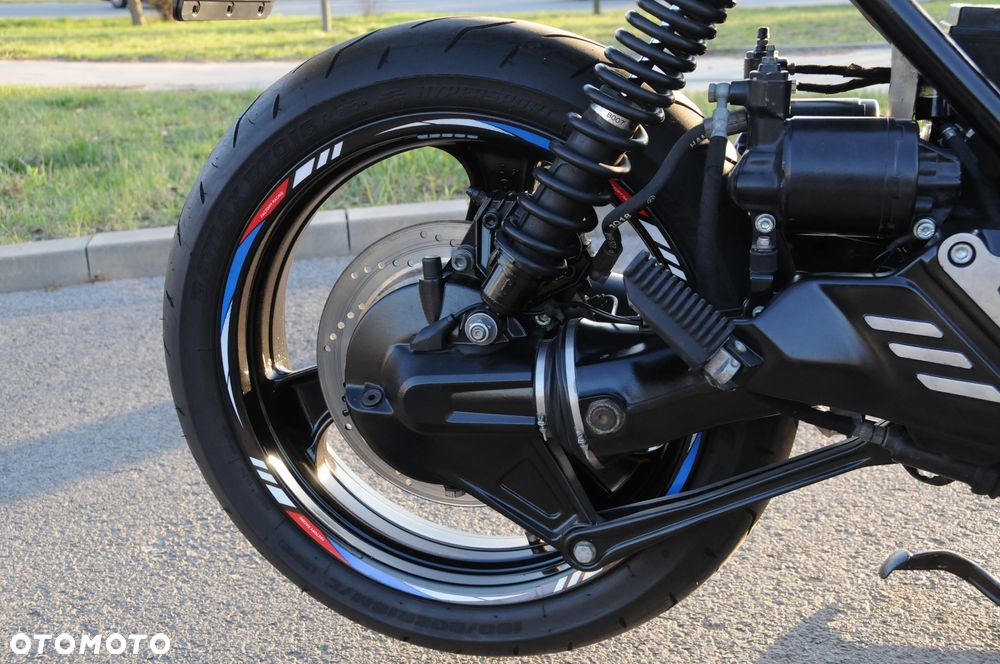 BMW K - 8