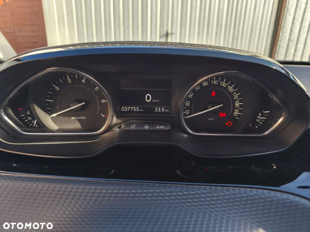 Peugeot 2008 PureTech 110 Stop&Start Crossway - 11