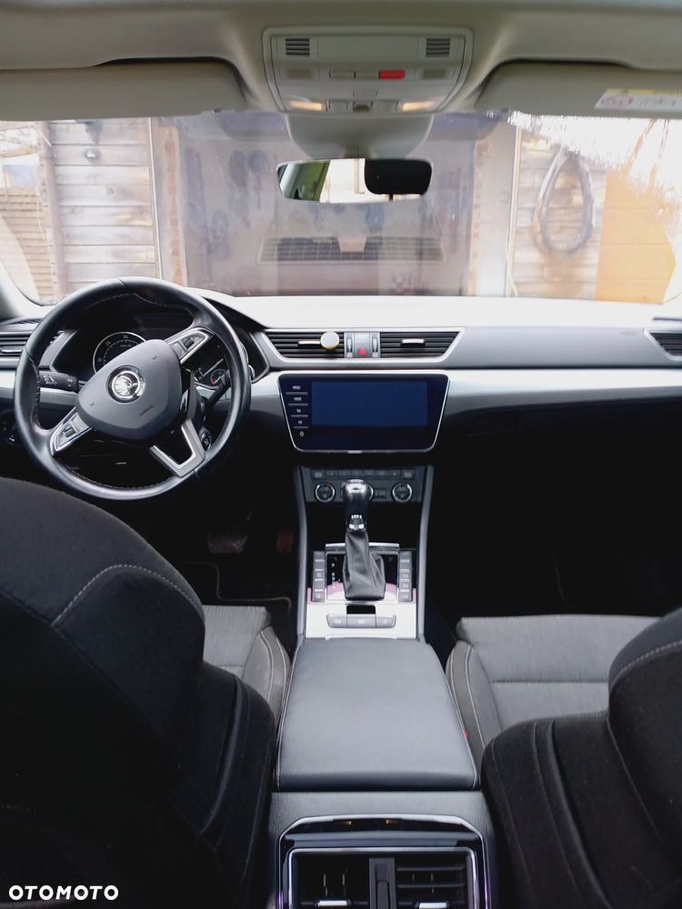 Skoda Superb 2.0 TDI Ambition DSG - 10