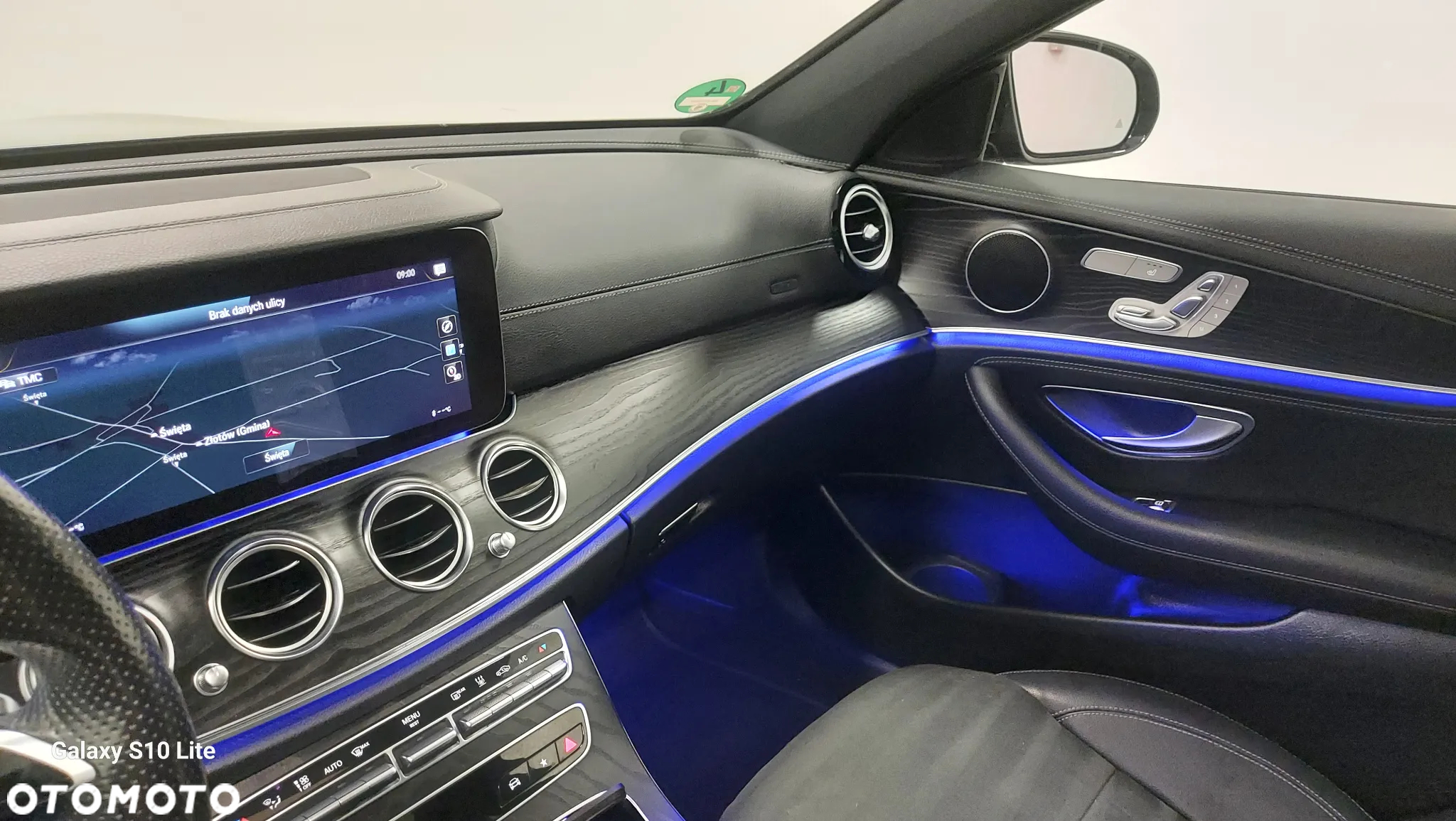 Mercedes-Benz Klasa E 300 de 9G-TRONIC - 26