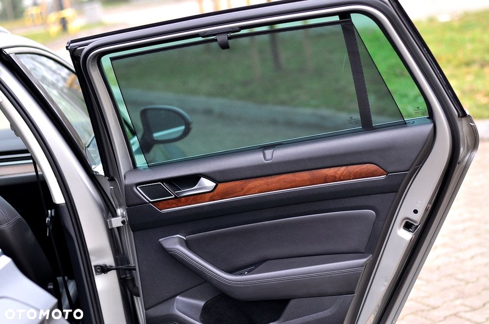 Volkswagen Passat 2.0 TDI SCR DSG Elegance - 17