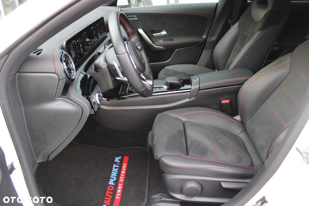 Mercedes-Benz CLA - 19